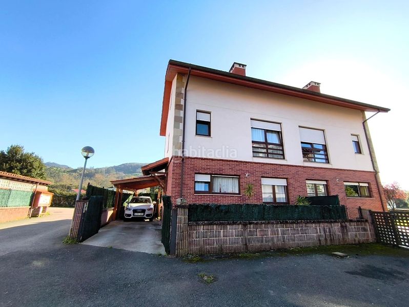Foto f35df20c-3b9f-43e5-a1b4-8e75df3ba675. Casa pareada chalet pareado en la nogalera, argomilla en Santa María de Cayón