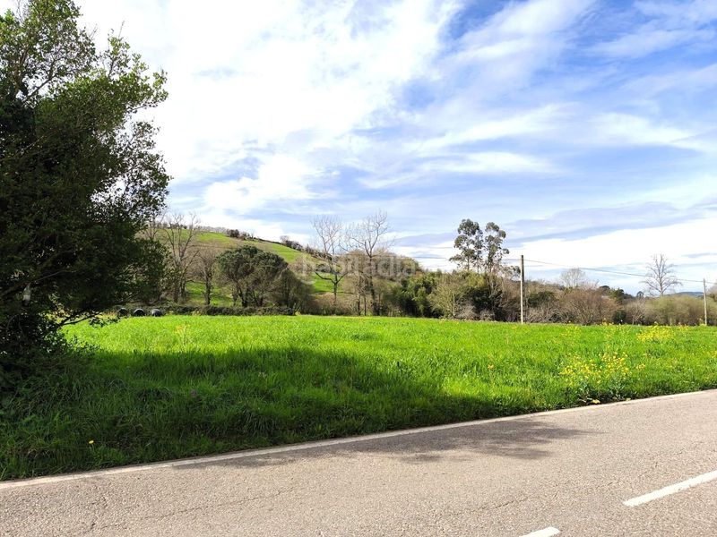 Foto b07db494-5b64-4569-86cc-ba74c37f9e14. Finca rústica a Santa María de Cayón