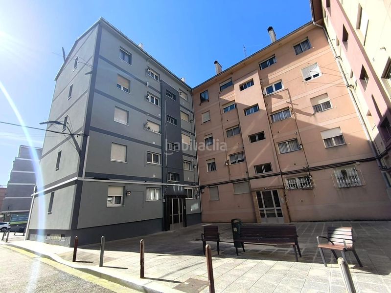 Foto c51b4499-b7c4-4721-8136-9aad1e3143a5. Pis amb calefacció a Los Castros Santander