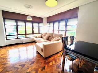 Etagenwohnung in Santa María de Cayón. Piso de tres habitaciones y terraza en la penilla de cayon sin a