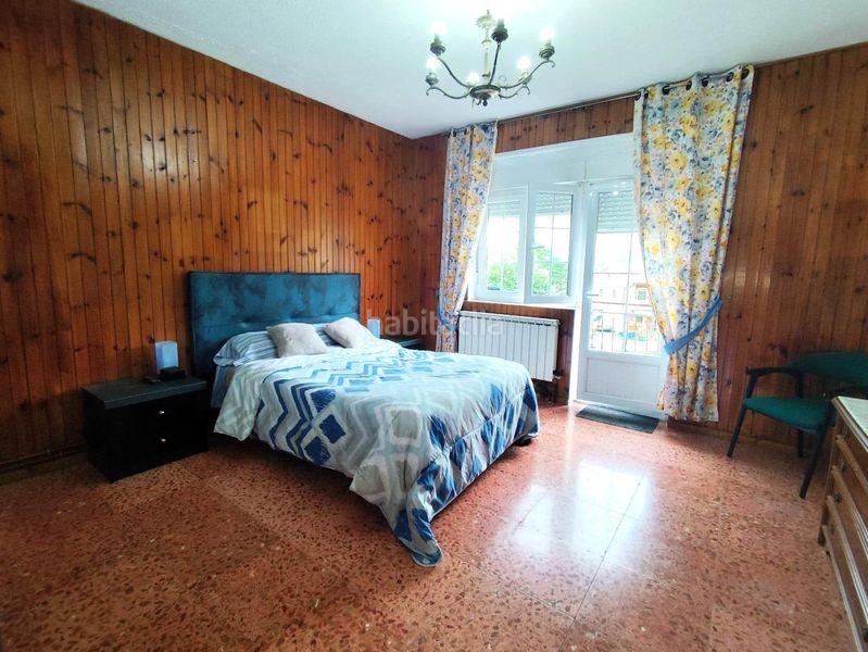 Foto bef382d2-9f1a-499b-9f38-3f11e8c613d7. Casa amb calefacció aparcament a Castañeda
