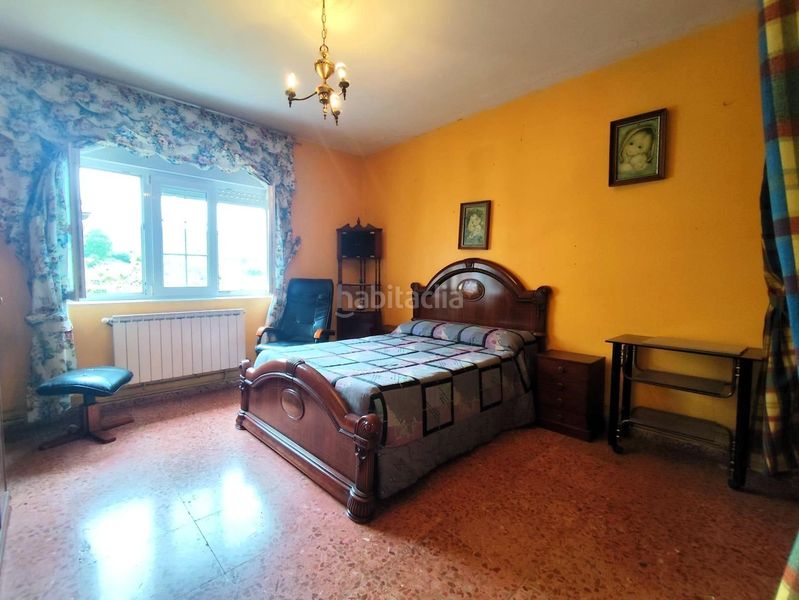 Foto dd03cfa7-8144-4d90-97ec-c19af494221e. Casa amb calefacció aparcament a Castañeda