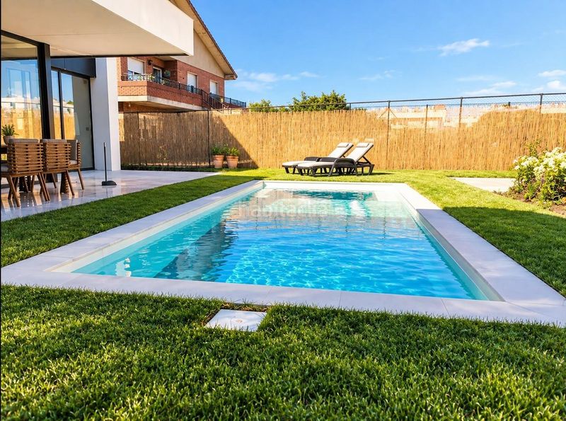 Foto 275786e6-a1f8-4246-9b54-a2679a577ef8. Xalet amb calefacció aparcament piscina a Alisal - San Román Santander