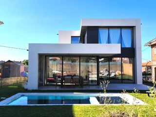 Xalet a Alisal - San Román. Chalet de obra nueva en corban