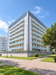 Appartement à Maliaño. En maliaño piso de 3 habitaciones con terrezas garaje y trastero