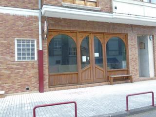 Lloguer Local Comercial  Calle correos. Local comercial semiacondicionado