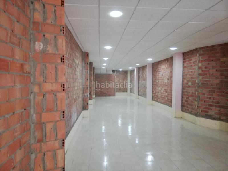 Foto d8834f2e-f9d9-44ed-ac10-1a3aae1452b0. Geschäftsraum in juan ramón jiménez 11 in Centro Bormujos