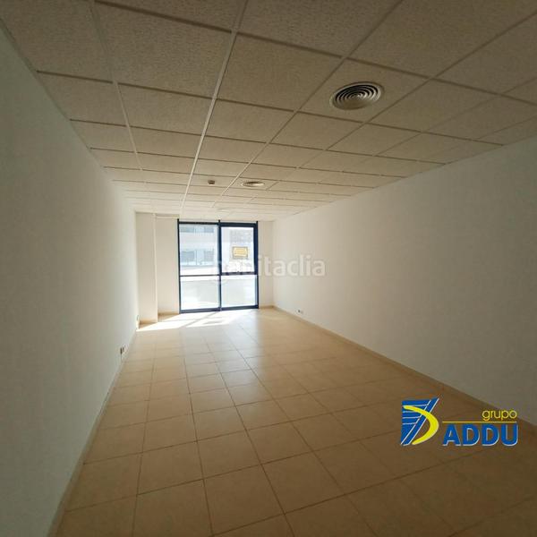 Foto e9e9c21e-5c36-4945-b7d3-0b78cc949a6f. Ufficio in San Jerónimo - La Bachillera Sevilla