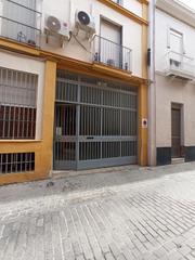 Parking coche  Rodrigo de triana. Garaje en venta en triana  esp. de triana  pagés del corro.