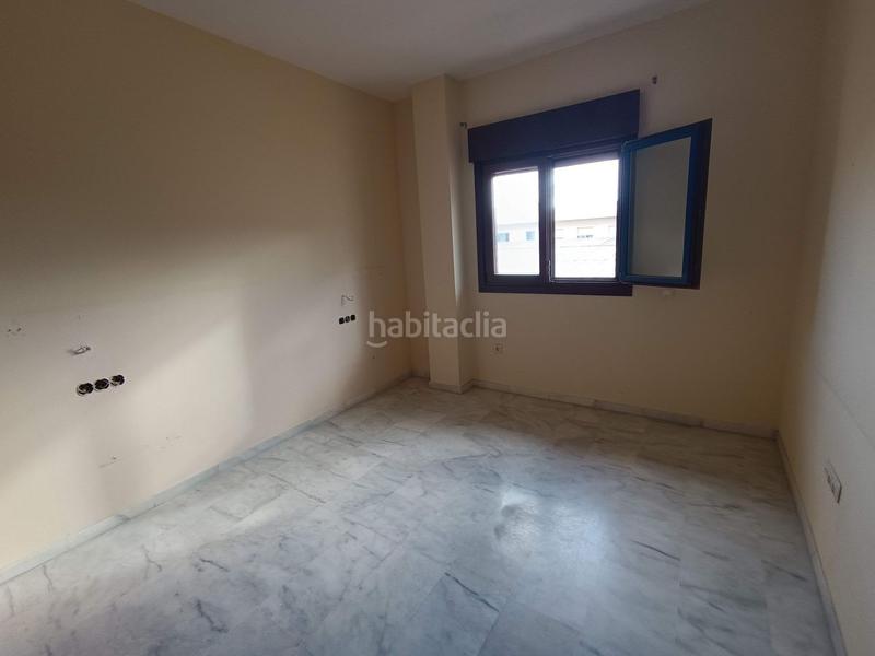 Foto 3676e111-235c-4c4f-9f02-29a4c260d23e. Piccolo appartamento in el barrerillo 5 in Avenida Juan Diego Bormujos