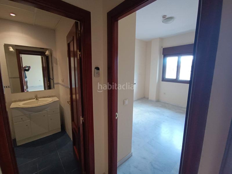 Foto 93bf9e2b-d776-4f70-b38a-29a8ecb40f64. Piccolo appartamento in el barrerillo 5 in Avenida Juan Diego Bormujos