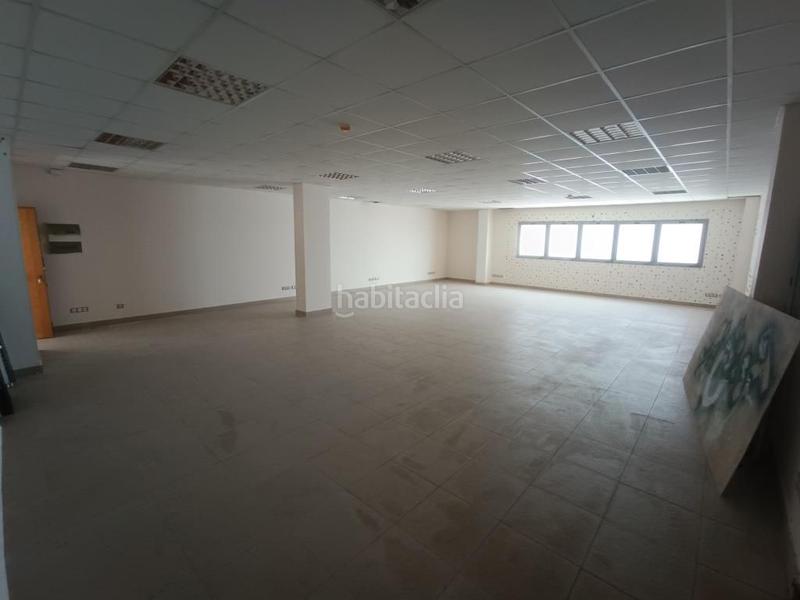 Foto bd1ece6f-f020-4e30-856f-822dac09c0c4. Ufficio in república argentina in Avenida Juan Diego Bormujos