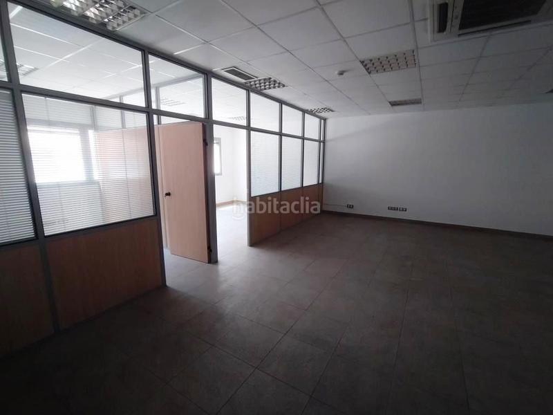 Foto 09fcf82d-669e-4038-a108-420cb9da0588. Bureau dans Avenida Juan Diego Bormujos