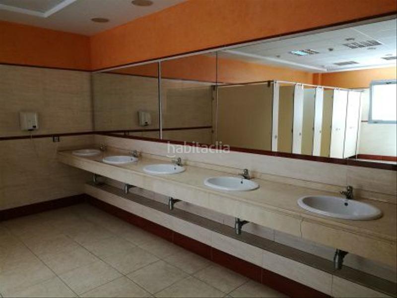 Foto 9958a1dc-eb9b-44d0-a791-c8a6b78ff561. Bureau dans Avenida Juan Diego Bormujos