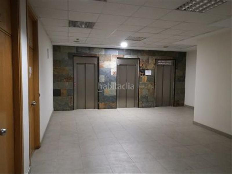 Foto a4aa1a2b-1f4f-465c-8e74-0bc986dbeae9. Bureau dans Avenida Juan Diego Bormujos