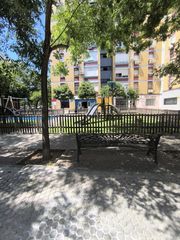 Geschäftsraum  Arcángel san miguel. Local com. en venta en triana, 2 despachos.