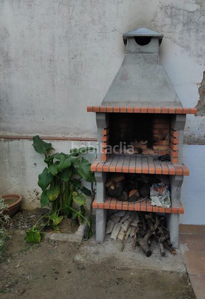 Foto 4e394295-da7f-4d1b-941b-757a587e5df6. Casa adossada amb calefacció a Breda