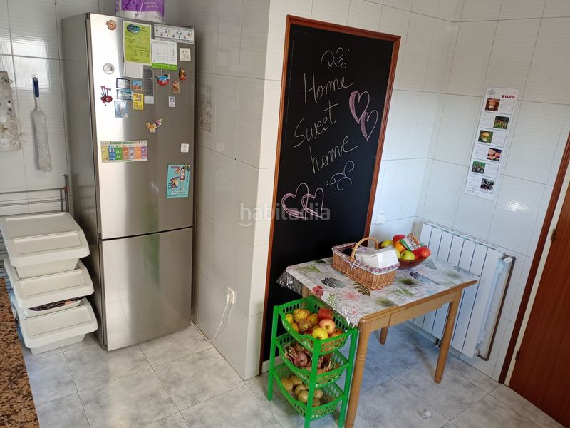 Foto 53497fed-b3a3-41b6-bf5e-34571bd3a4e3. Casa adossada amb calefacció a Breda