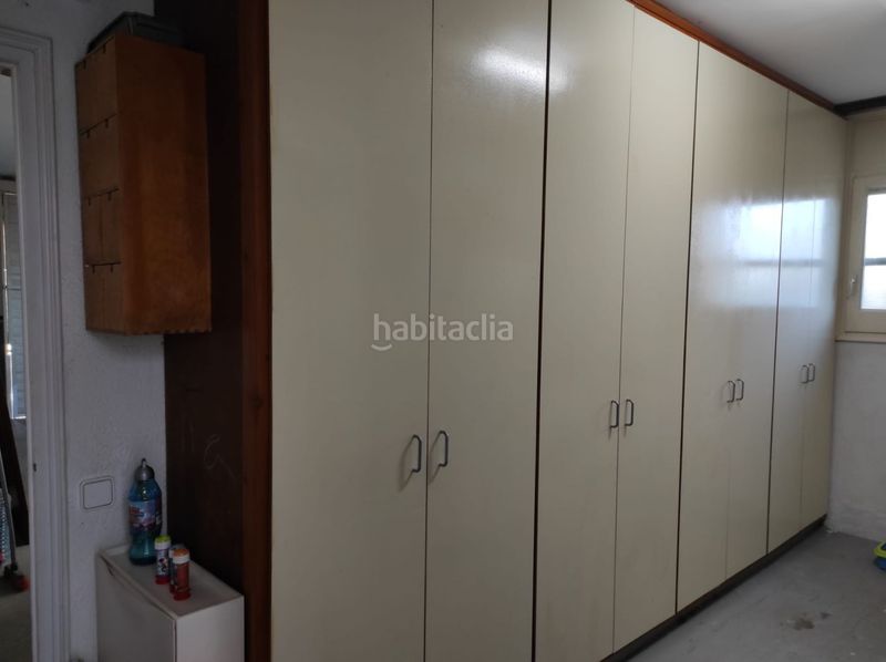 Foto b22b11aa-81e1-4df6-91b2-e3e8e9886abd. Casa adossada amb calefacció a Breda