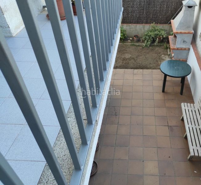 Foto ba568981-6276-4f4a-b24f-2a46f68a7a5b. Casa adossada amb calefacció a Breda