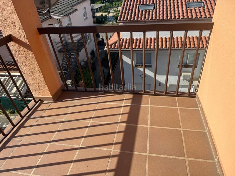 Foto 438843c7-6617-498f-af99-95bd1b4a5329. Casa adossada amb calefacció a Hostalric