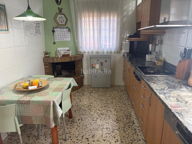 Foto 76b79922-1d5c-4a45-bfd8-681595d79dd1. Casa adossada amb calefacció a Hostalric