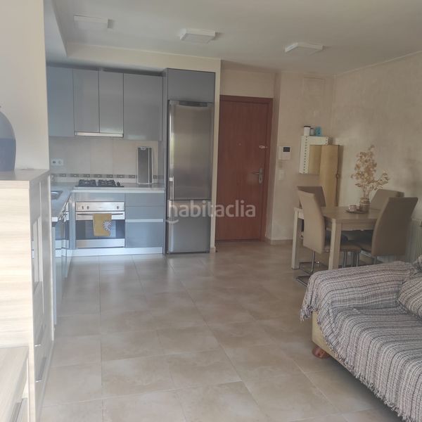 Foto dbf6d2c7-03b1-4f49-8aae-2743a88f1742. Piso  centro en Riells i Viabrea