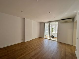 Rent Flat  Carrer dels filadors. Pis en  lloguer a la creu alta