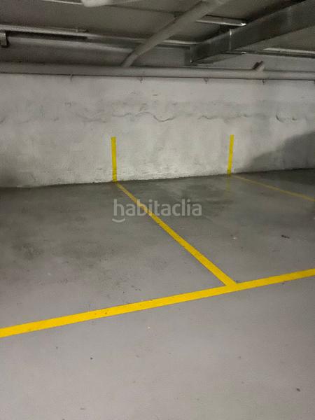 Foto 21c3d05b-fbf9-4d56-8a87-50588c754a65. Parking coche parking al Centre en Centre Sabadell