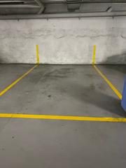 Parking voiture  Carrer de les planes. Parking al centre