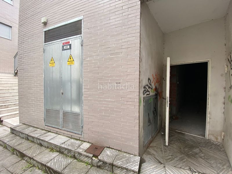 Foto 03e76f74-5a99-47ab-b76b-14dd684aa5e2. Local comercial en calle torre la 1d en Aller