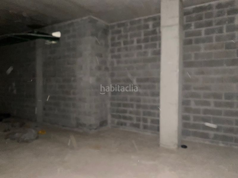 Foto a444f627-35d3-4ab4-980f-c7d8204db329. Local comercial en calle torre la 1d en Aller