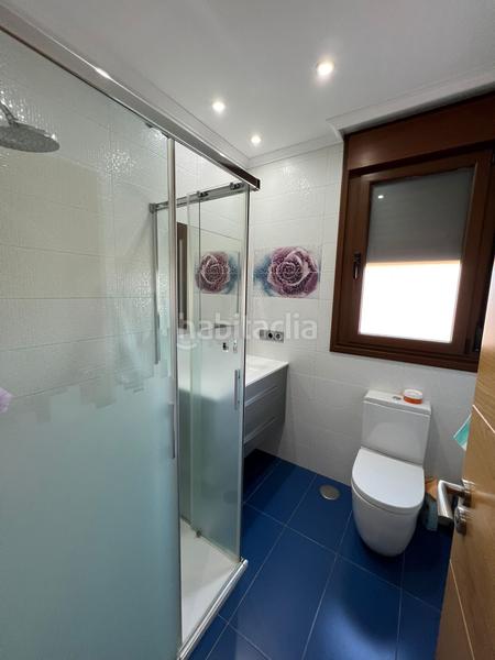 Foto 03d7a931-f556-46b0-85a7-854b7199db64. Chalet in parque manjoya 8 in Parroquias Sur - La Manjoya Oviedo