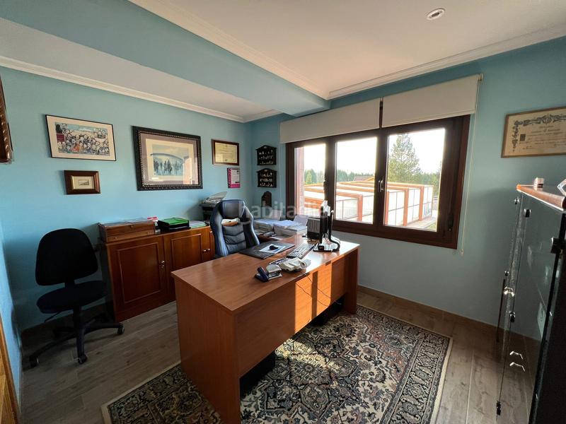 Foto 043240d5-f332-4060-b597-4691023afda7. Chalet in parque manjoya 8 in Parroquias Sur - La Manjoya Oviedo