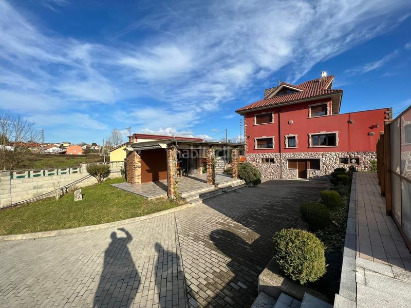 Foto 73a6fa1d-9177-490c-9bfe-cb40c49e8076. Chalet in parque manjoya 8 in Parroquias Sur - La Manjoya Oviedo