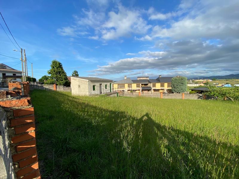 Foto c7576792-f09f-427a-a626-34a062d3e136. Terreno residenziale in Viella-Granda-Meres Siero