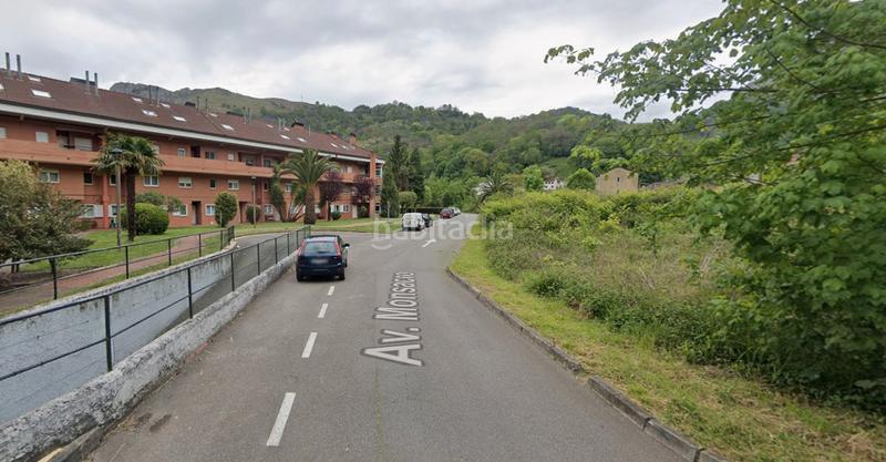 Foto 4748c627-4194-486f-bc29-086e67f5b16e. Terreno residencial en calle constitución 5 en Morcín