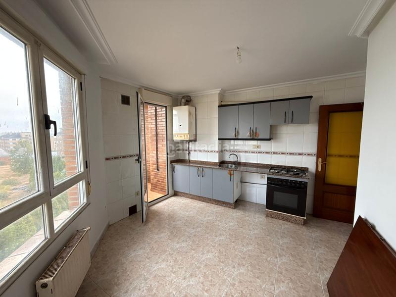 Foto 3843c1ba-0455-422c-947d-93c1d8241736. Appartamento in calle río sella 6 in Lugones Siero