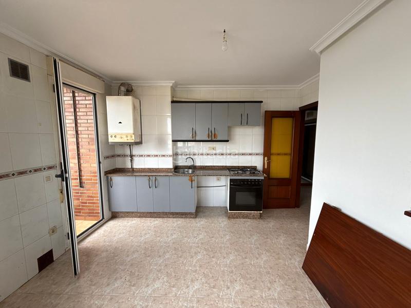 Foto dd4ecd5f-380d-453b-a8b5-58b680b1de28. Appartamento in calle río sella 6 in Lugones Siero