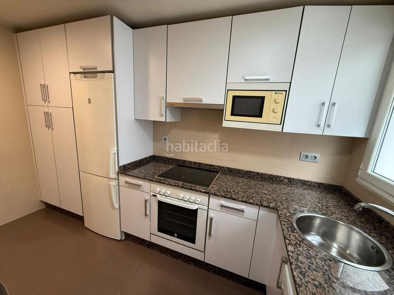 Foto d5b87283-7605-4e04-bab7-1772afd84b36. Apartament a viaducto del ingeniero marquina 2 a Oviedo