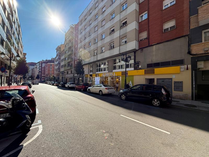 Foto 76549653-ee9b-4988-bb9c-2823b1fb404c. Flat in calle miguel ángel blanco 59 in Masip Oviedo