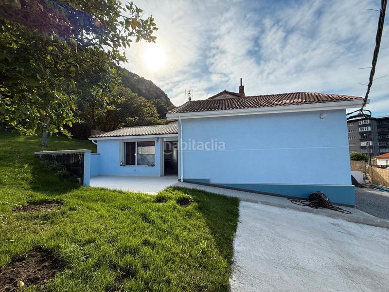 Foto 25f54a23-6a50-4114-8890-220702746625. Chalet avec chauffage parking dans Salinas Castrillón