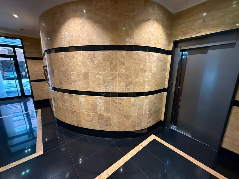 Foto 58c46d5c-c8e9-40f2-998a-2315b1efd511. Piso en avenida de pando 9 en Milán - Pumarín Oviedo