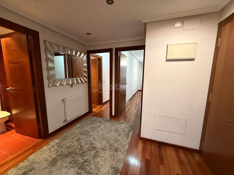 Foto db9d5097-2514-4b67-9a19-b112dc129e2c. Piso en avenida de pando 9 en Milán - Pumarín Oviedo