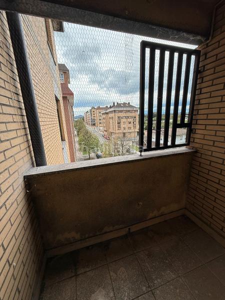 Foto 0acc9b82-c714-4ea6-b8db-78484e0fe8c5. Appartement dans calle espinosa 14 dans La Calzada Gijón