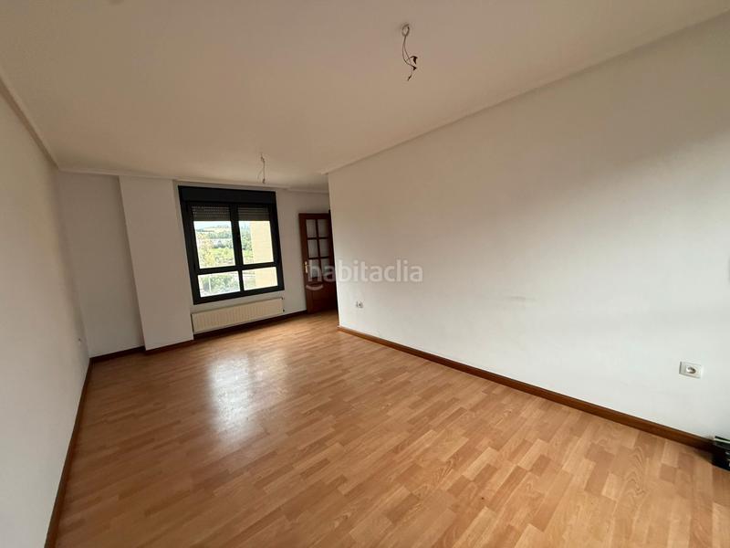 Foto 2cae47f8-3b70-43b3-bf01-e96b3e38e155. Appartement dans calle espinosa 14 dans La Calzada Gijón