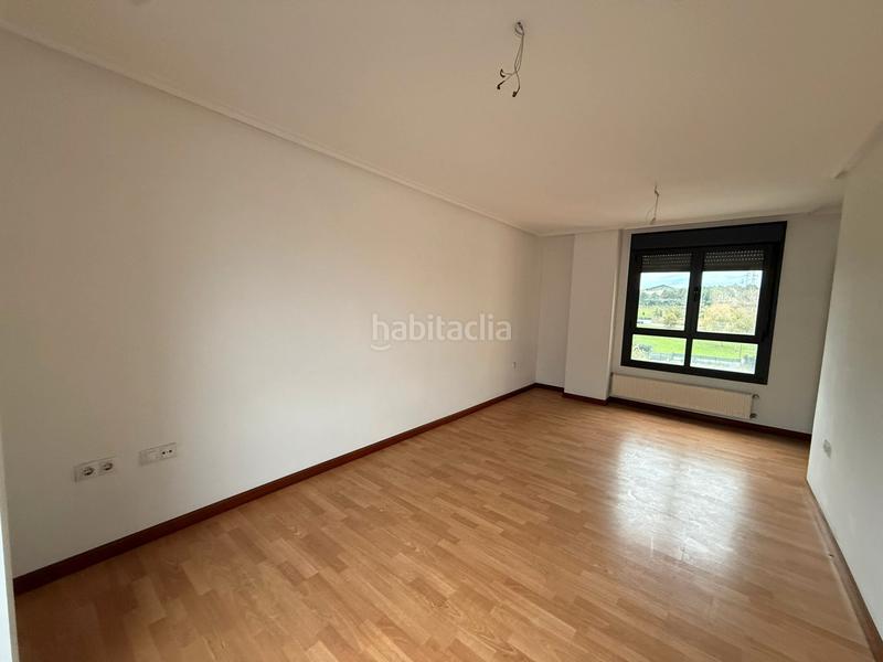 Foto 1705b40f-dc7e-4414-8d13-85aa46f459c4. Flat in calle espinosa 14 in La Calzada Gijón