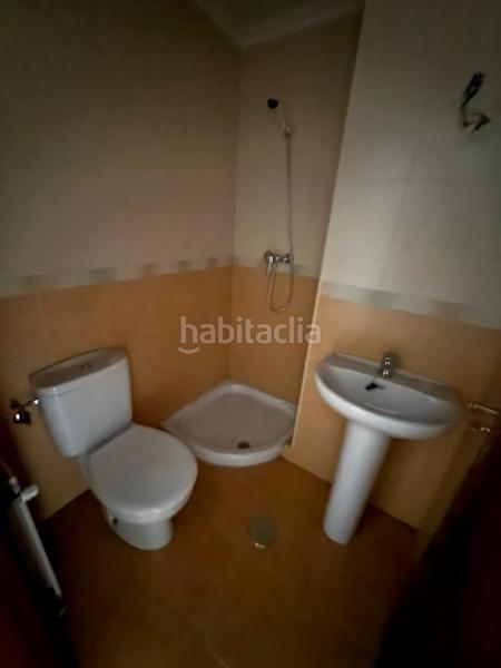Foto bc0f4f1f-f400-4003-9085-8ba46b83945e. Flat in calle espinosa 14 in La Calzada Gijón