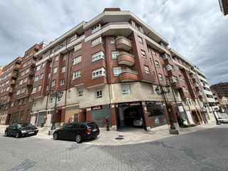 Estudi a Calle monte gamonal 6