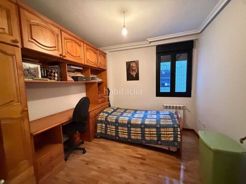 Foto f437ab14-31a1-4880-a3c0-ddb1781dcf3d. Pis amb calefacció aparcament a Masip Oviedo